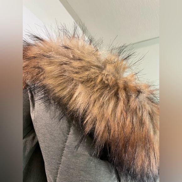 Winter coat green Nautica large excellent like-new condition - Picture 4 of 5